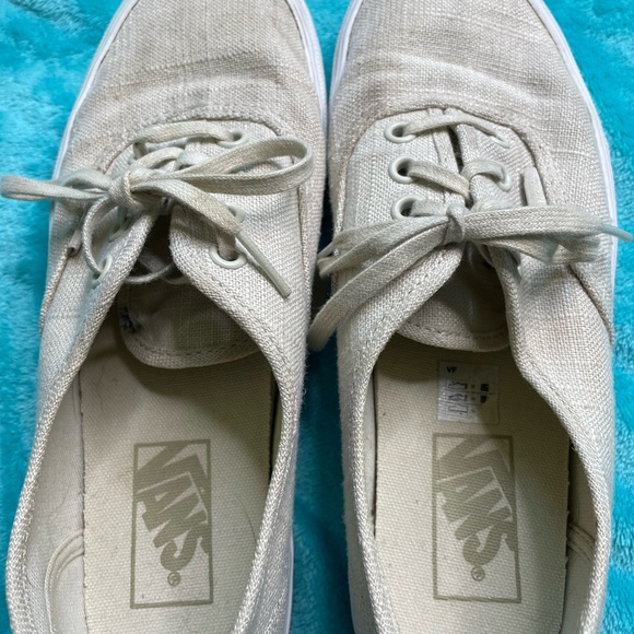 Authentic Style Vans - Picture 4 of 4